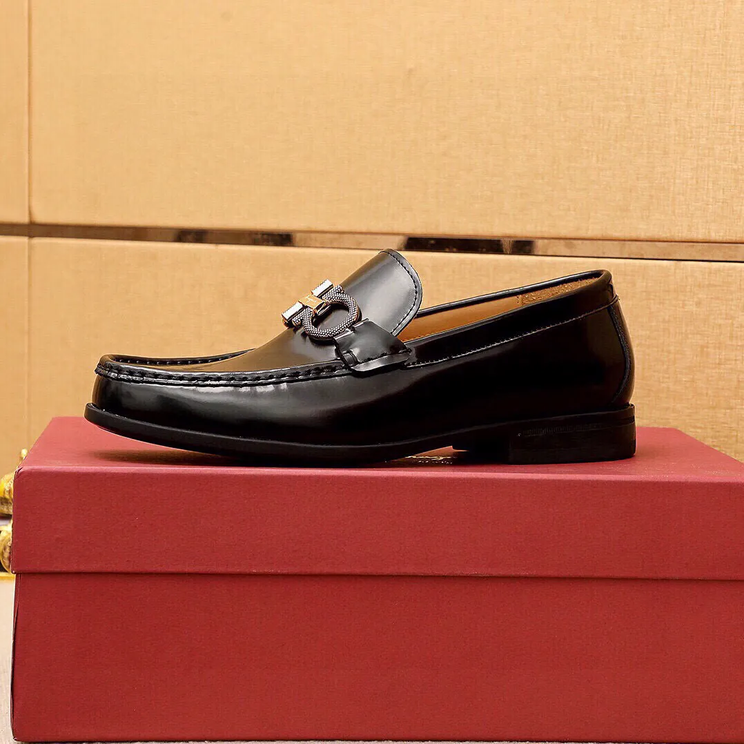 Men's shoes 💰480 💐 Product trademark: Ferragamo "Ferragamo" casual leather shoes Regular size: 38-44 (45🉑️customized) Product materials: Selected imported first-layer open-edge beaded cowhide leather upper + luxury hardware buckle, imported water-dyed cowhide leather lining. Strong three-dimensional visual effect, original outsole color: 3⃣️seed leather materials available